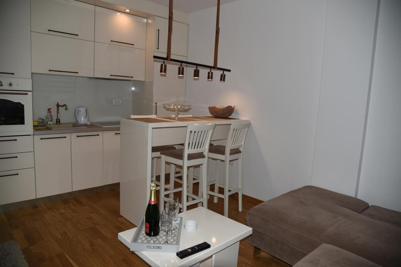 Apartment Lux Fontana Будва Екстериор снимка